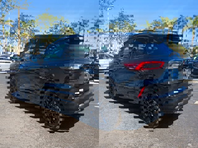 Vehicle image 8 of 30