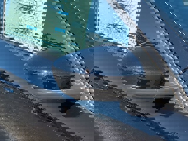 Vehicle image 12 of 30
