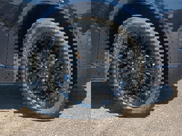 Vehicle image 11 of 30