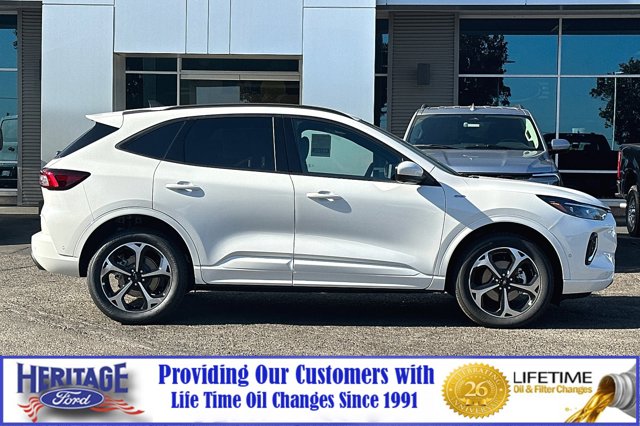 Vehicle image 4 of 24