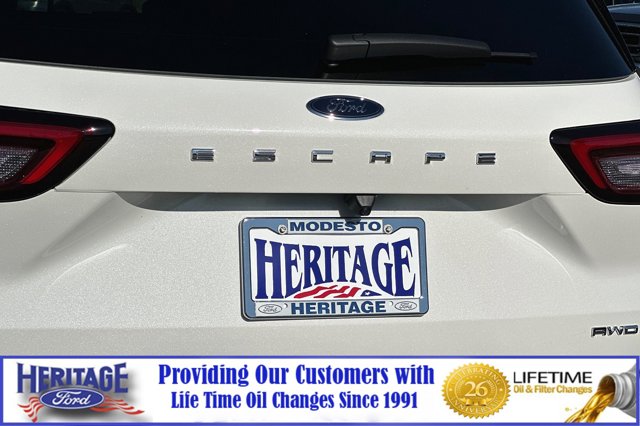 Vehicle image 23 of 24