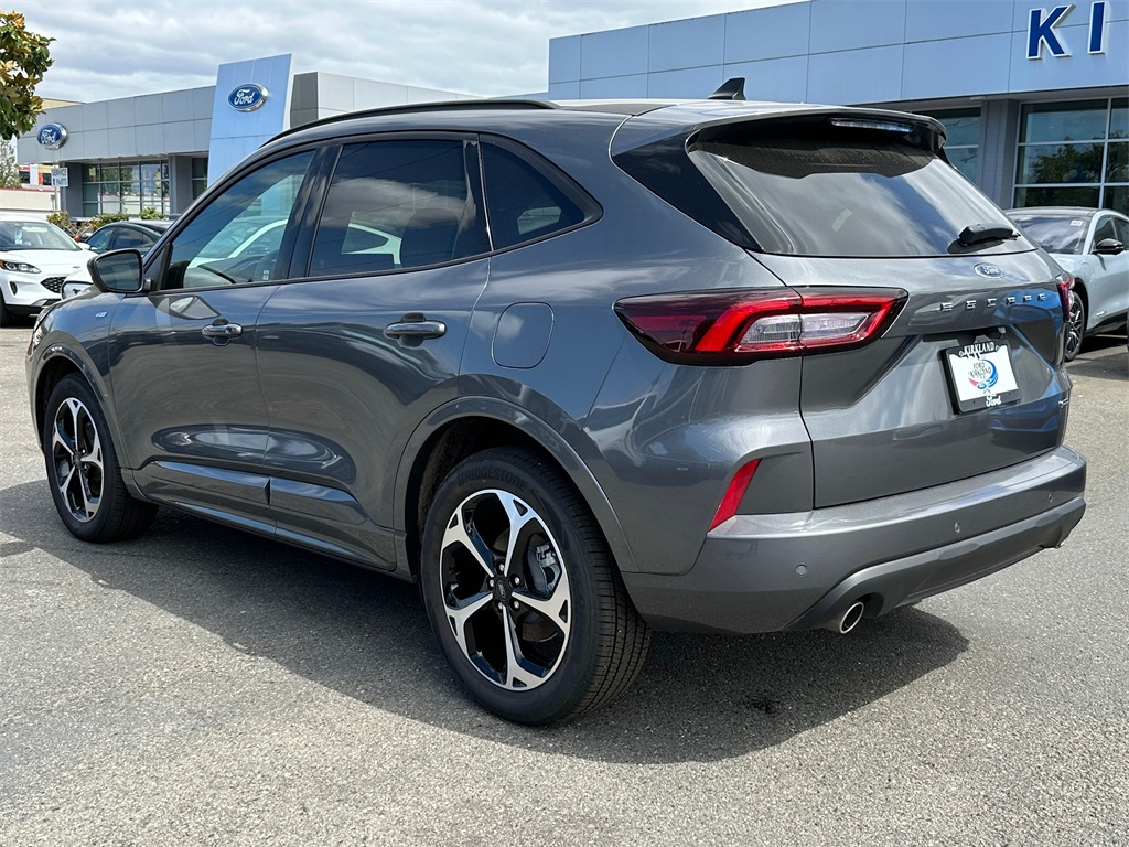 Vehicle image 7 of 30