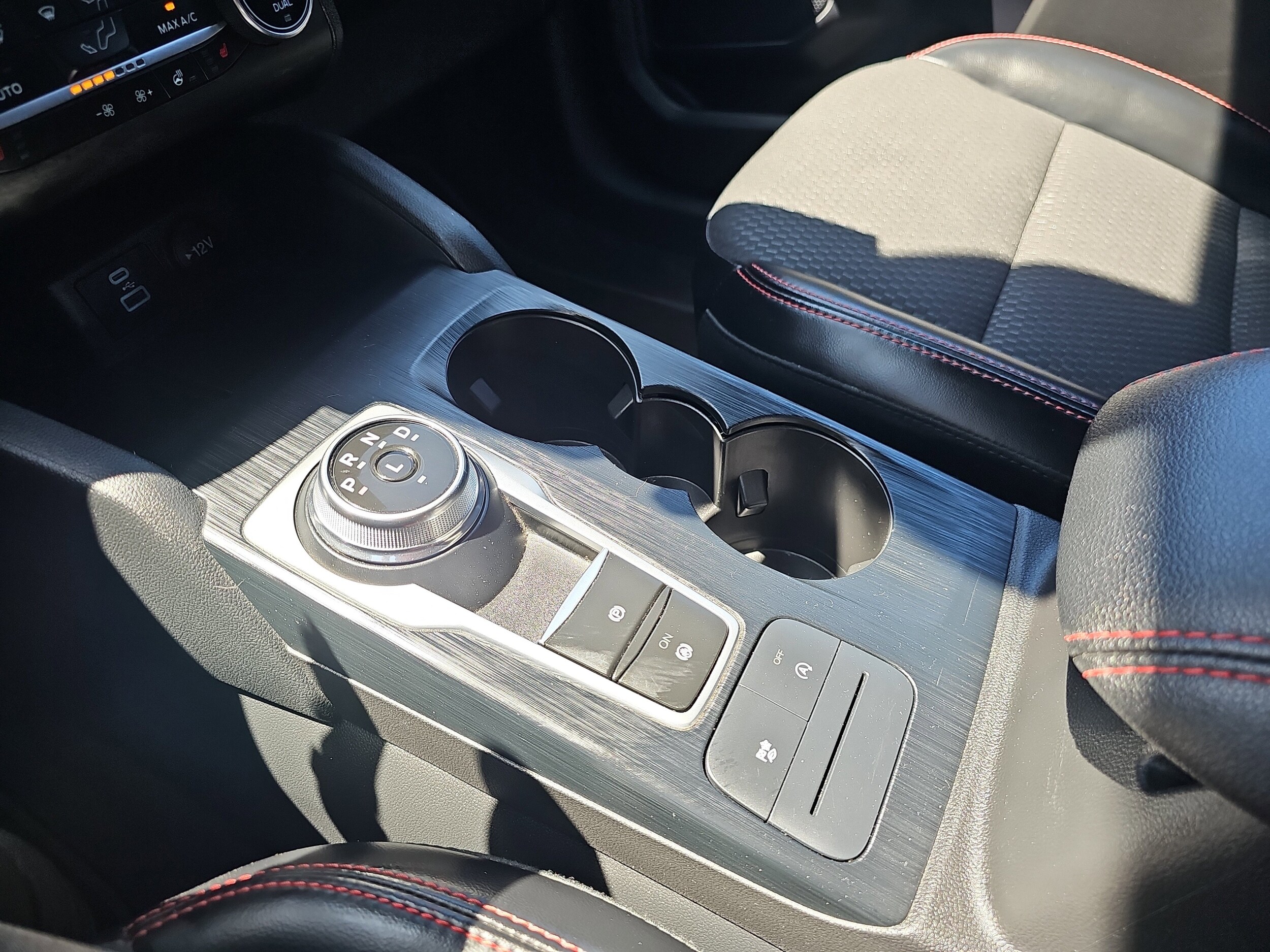 Vehicle image 28 of 30
