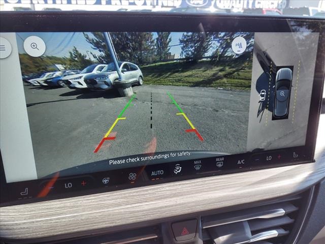 2023 Ford Escape PHEV Image 16 of 18