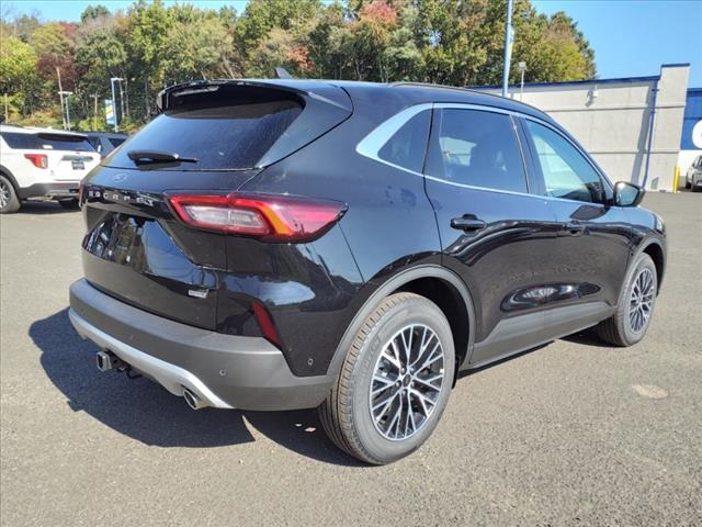 2023 Ford Escape PHEV Image 3 of 18