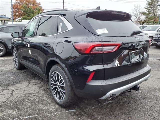 2023 Ford Escape PHEV Image 4 of 22