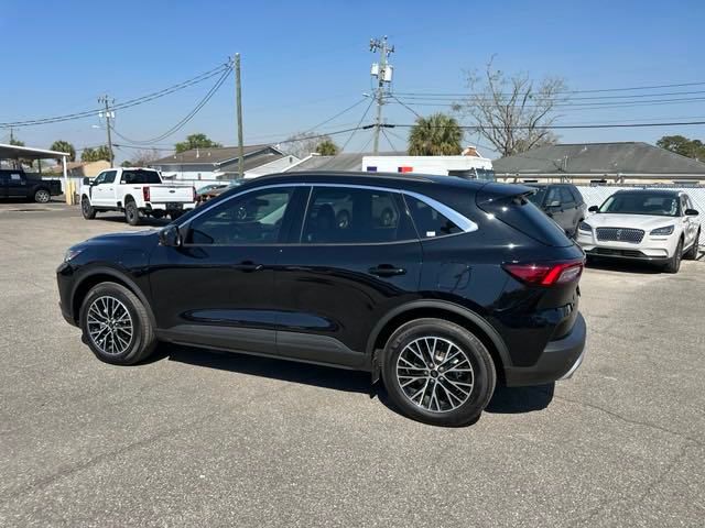 Vehicle image 23 of 57