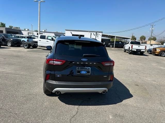 Vehicle image 21 of 57