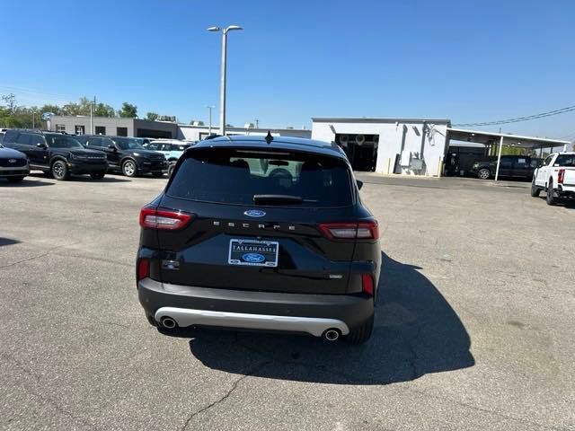 Vehicle image 22 of 57