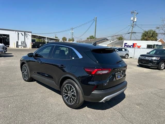 Vehicle image 25 of 57