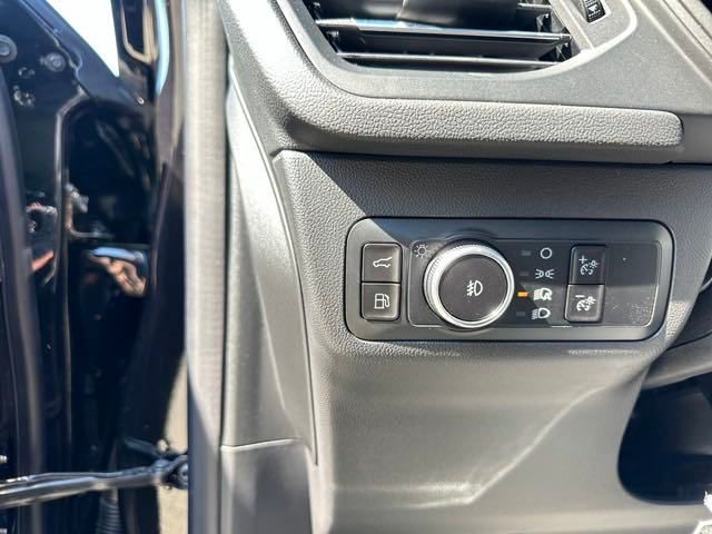 Vehicle image 46 of 57