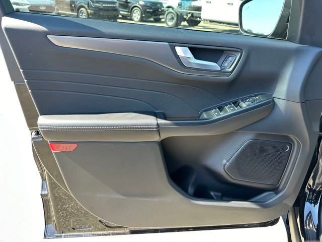 Vehicle image 55 of 57