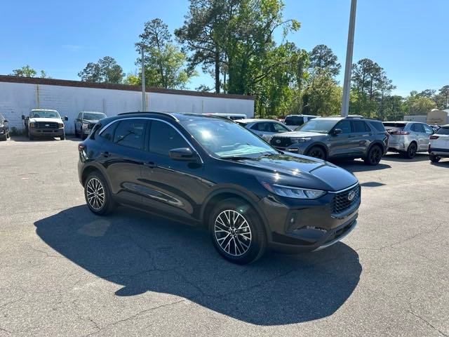Vehicle image 10 of 57
