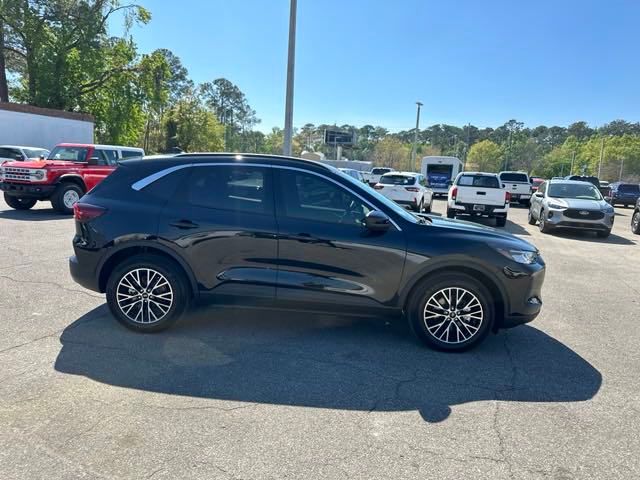 Vehicle image 13 of 57