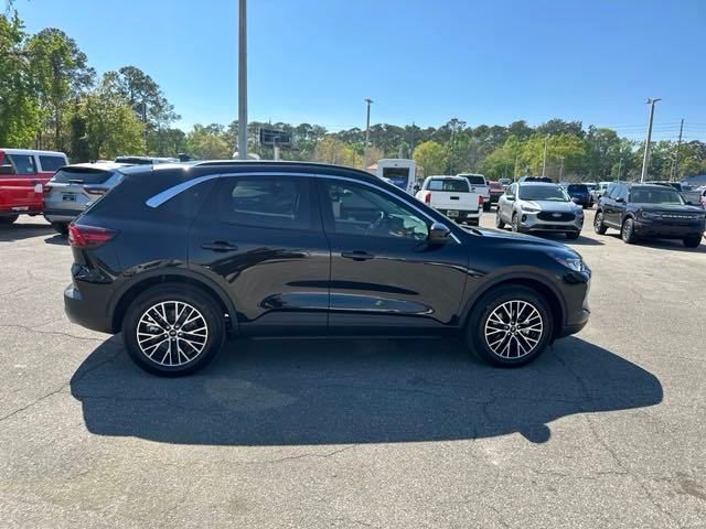Vehicle image 14 of 57