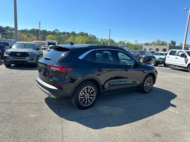 Vehicle image 19 of 57