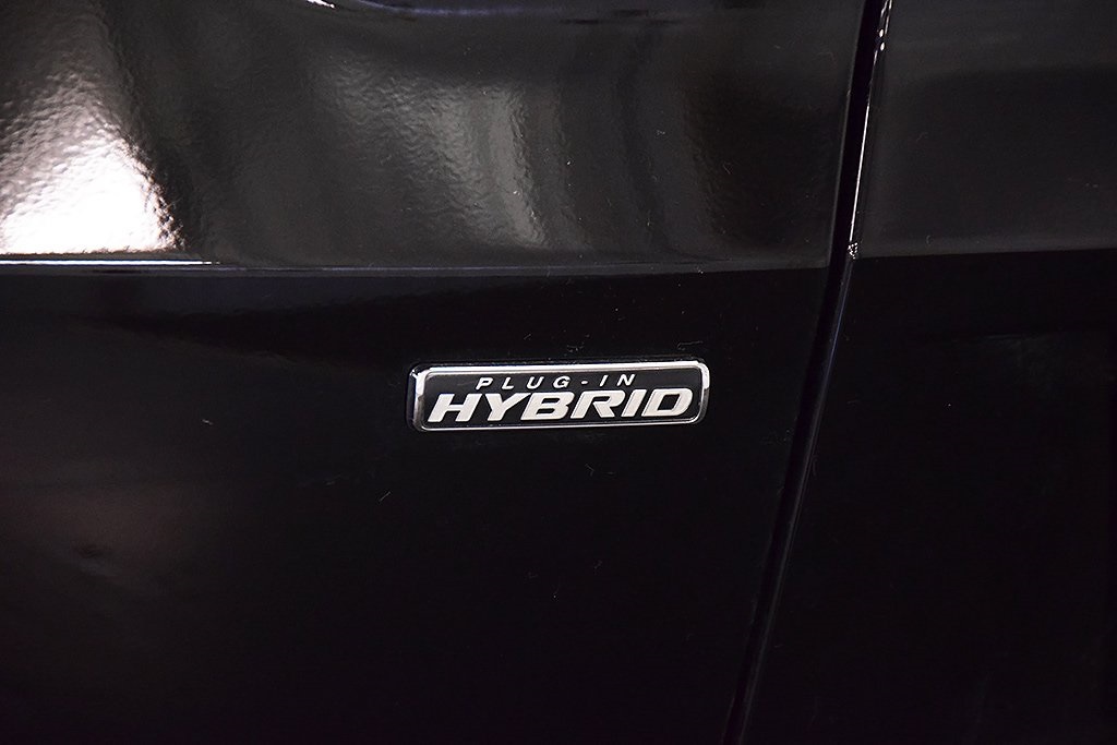 Vehicle image 13 of 36