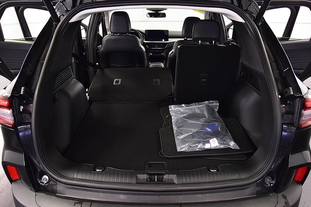 Vehicle image 34 of 36