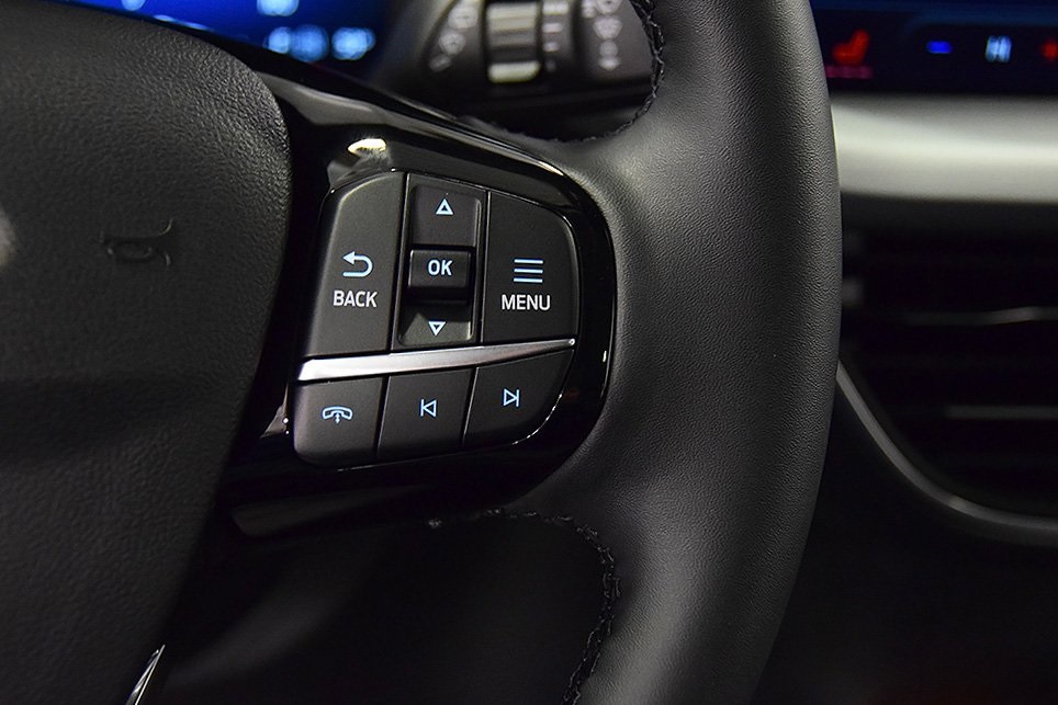 Vehicle image 22 of 36