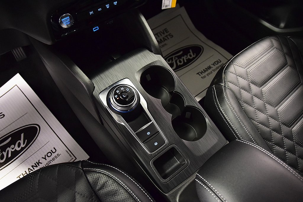 Vehicle image 24 of 36