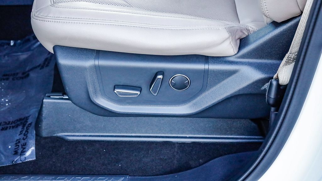 2023 Ford Expedition Limited Image 28 of 30