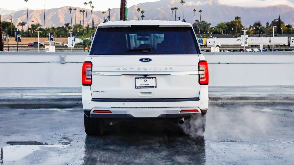 2023 Ford Expedition Limited Image 6 of 30