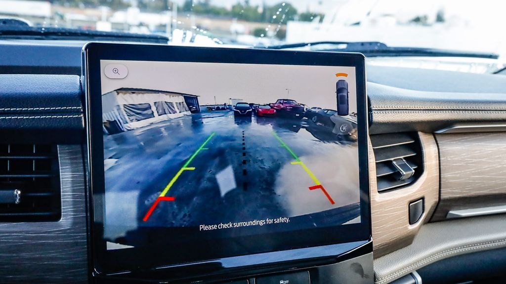 2023 Ford Expedition Limited Image 22 of 30