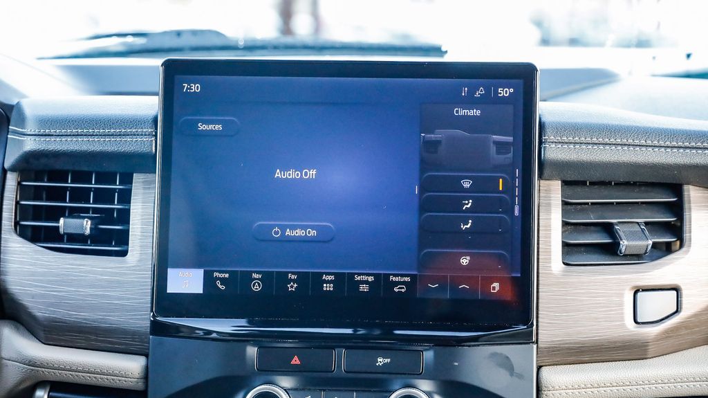 2023 Ford Expedition Limited Image 21 of 30