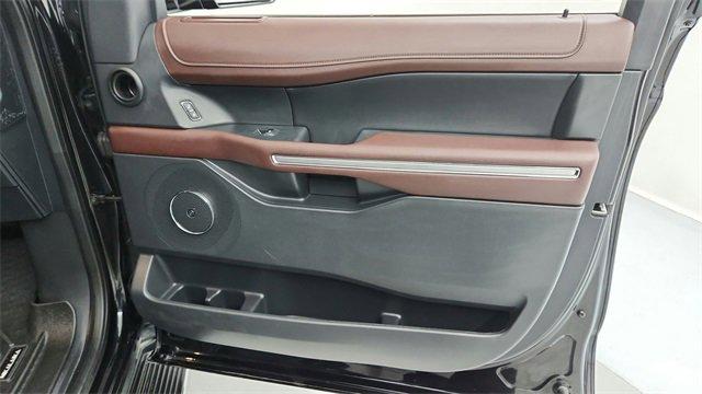 2023 Ford Expedition Limited Image 18 of 23