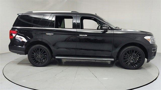 2023 Ford Expedition Limited Image 5 of 23