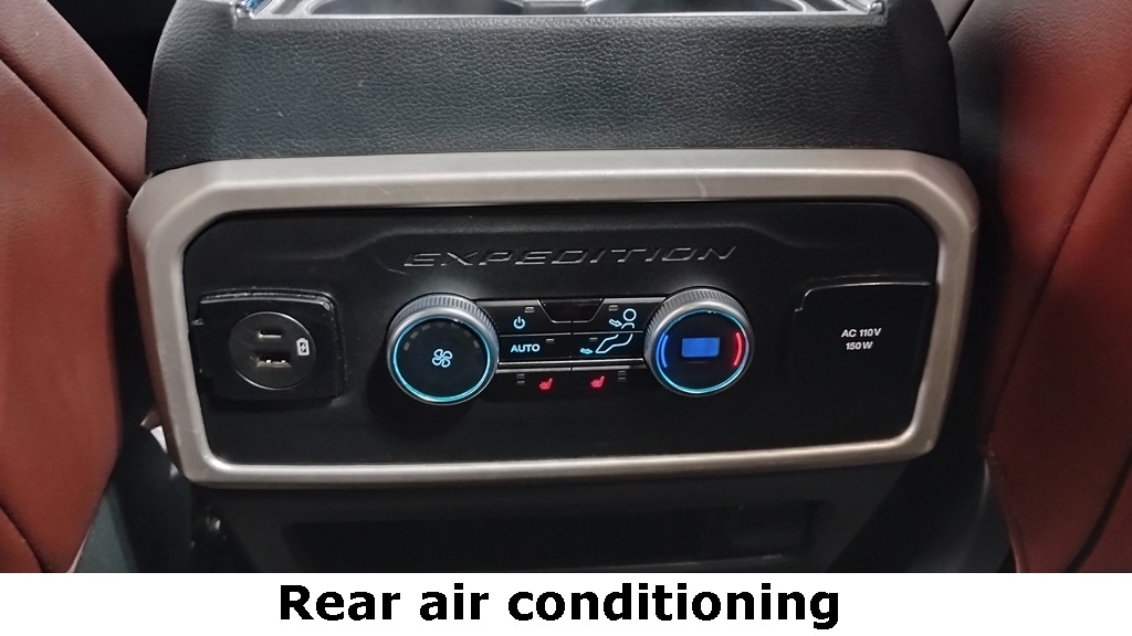 Vehicle image 31 of 44