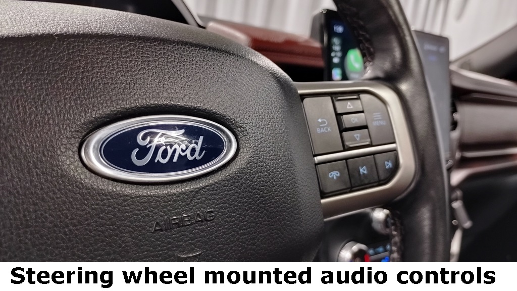 Vehicle image 37 of 44
