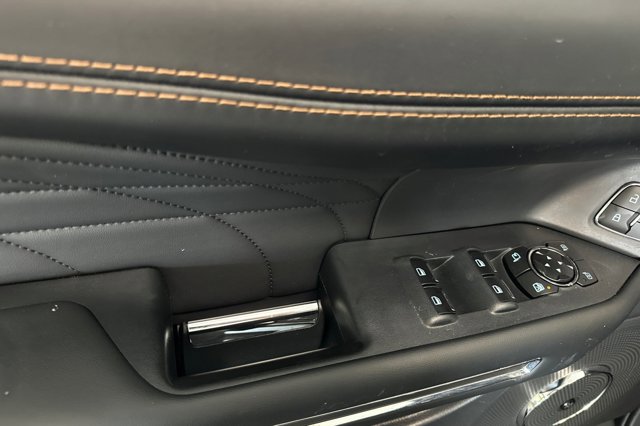 Vehicle image 11 of 31