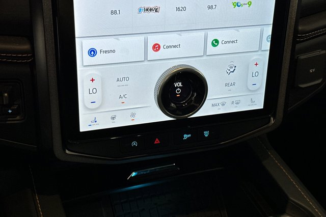 Vehicle image 22 of 31