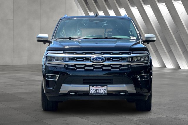 Vehicle image 2 of 31