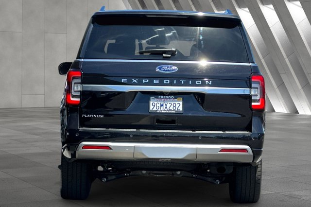 Vehicle image 8 of 31