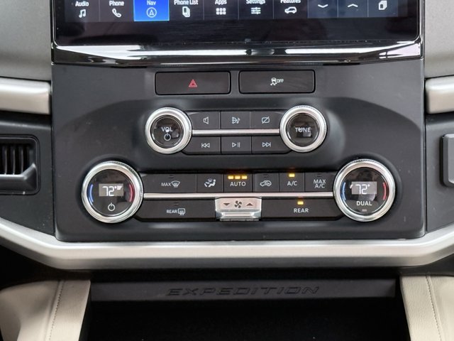 Vehicle image 47 of 105