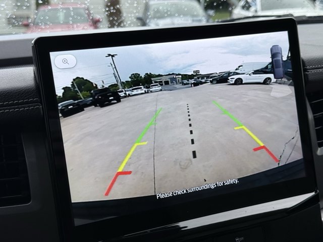 Vehicle image 80 of 105