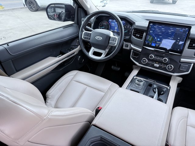 Vehicle image 41 of 105