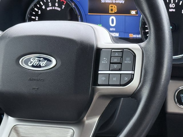 Vehicle image 100 of 105