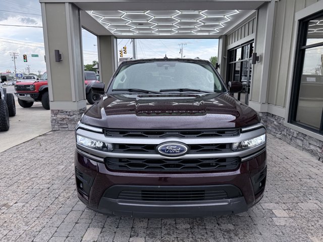 Vehicle image 8 of 105