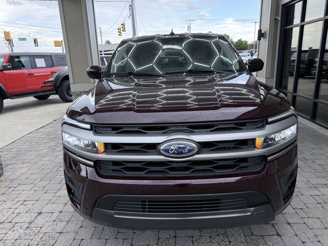 Vehicle image 10 of 105