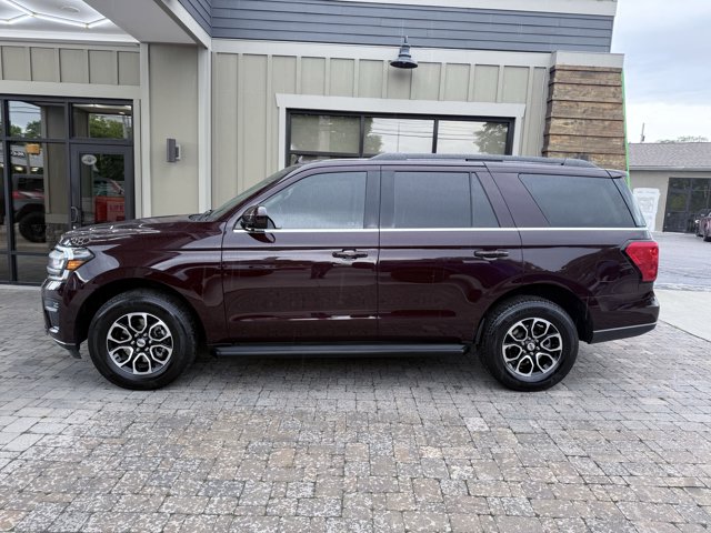 Vehicle image 37 of 105