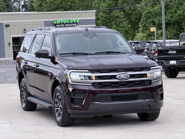 Vehicle image 13 of 105