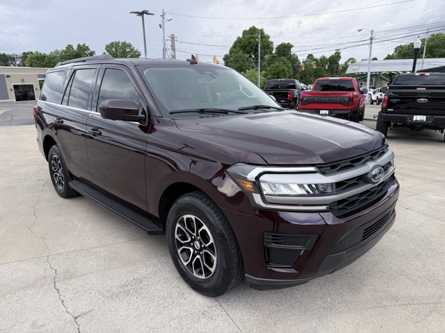 Vehicle image 17 of 105