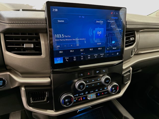 2023 Ford Expedition XLT Image 18 of 32