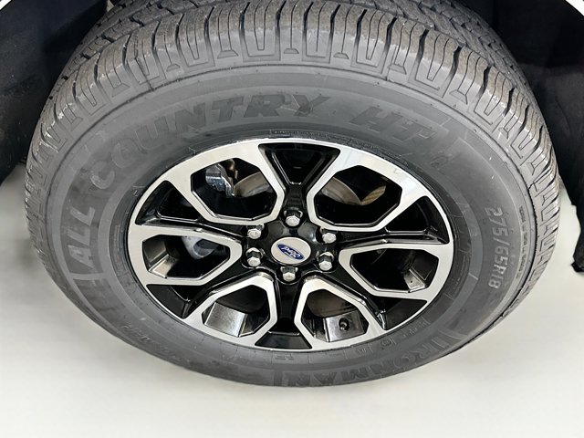 2023 Ford Expedition XLT Image 10 of 32