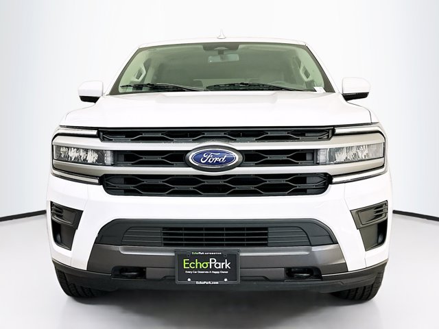 2023 Ford Expedition XLT Image 3 of 32