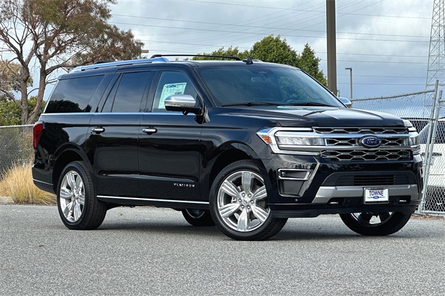 Vehicle image 4 of 26