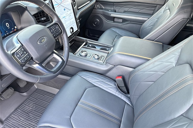 Vehicle image 9 of 26